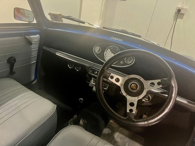 MORRIS MINI