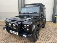 LAND ROVER DEFENDER 90