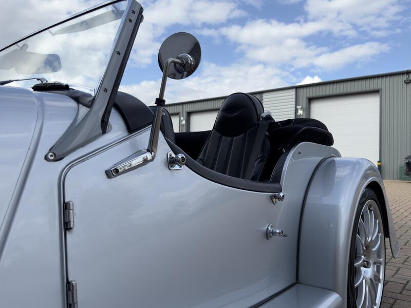 MORGAN AERO