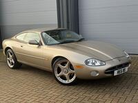 JAGUAR XK8