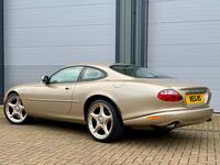JAGUAR XK8