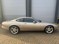 JAGUAR XK8