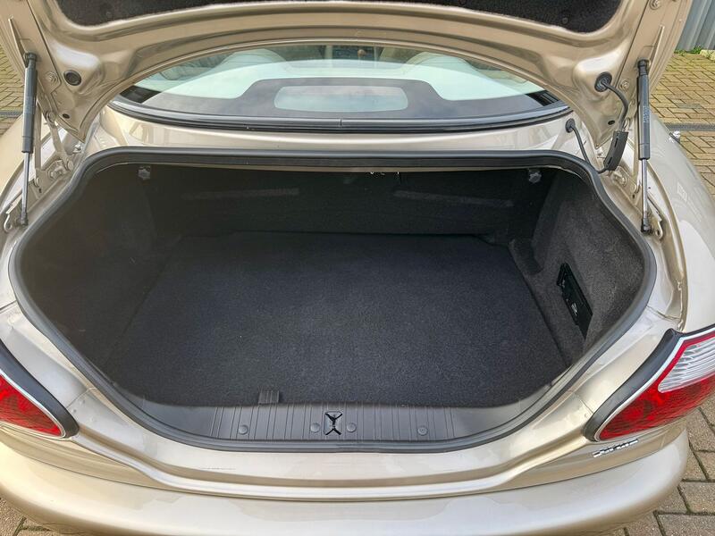 JAGUAR XK8