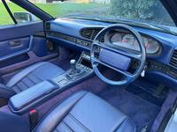 PORSCHE 944