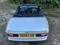 PORSCHE 944
