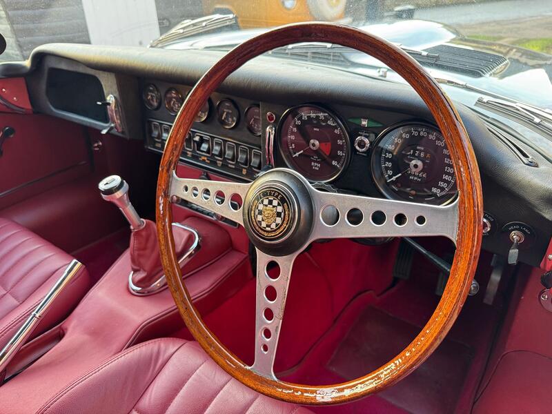 JAGUAR E-TYPE