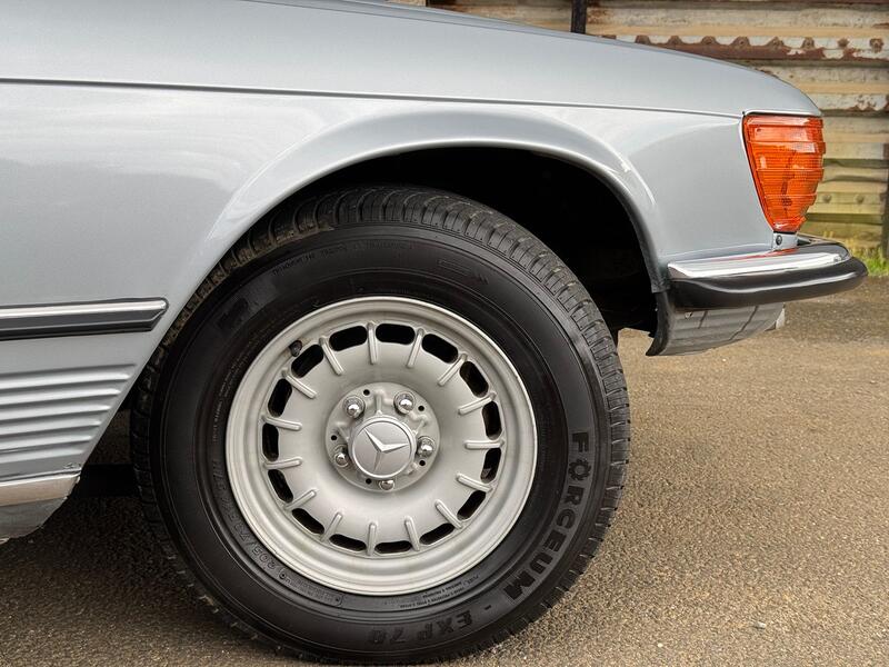 MERCEDES-BENZ 280