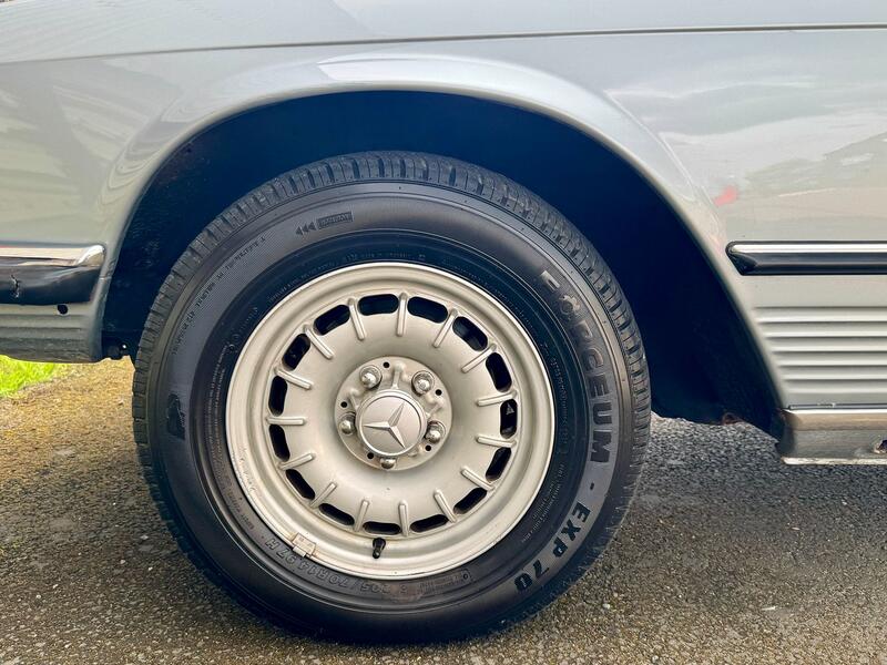 MERCEDES-BENZ 280