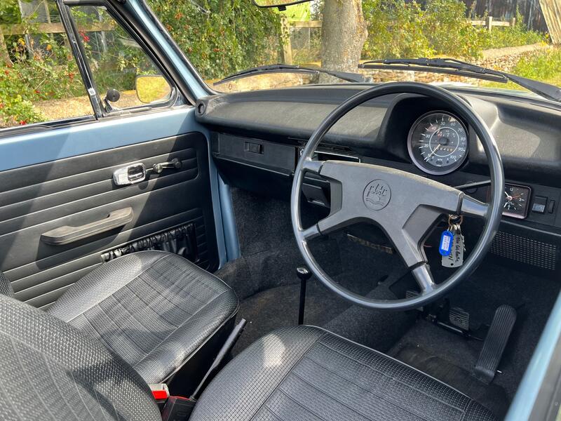 VOLKSWAGEN BEETLE